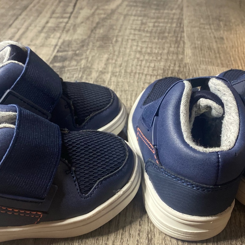Toddler shoe ,Size 5 2 pair available